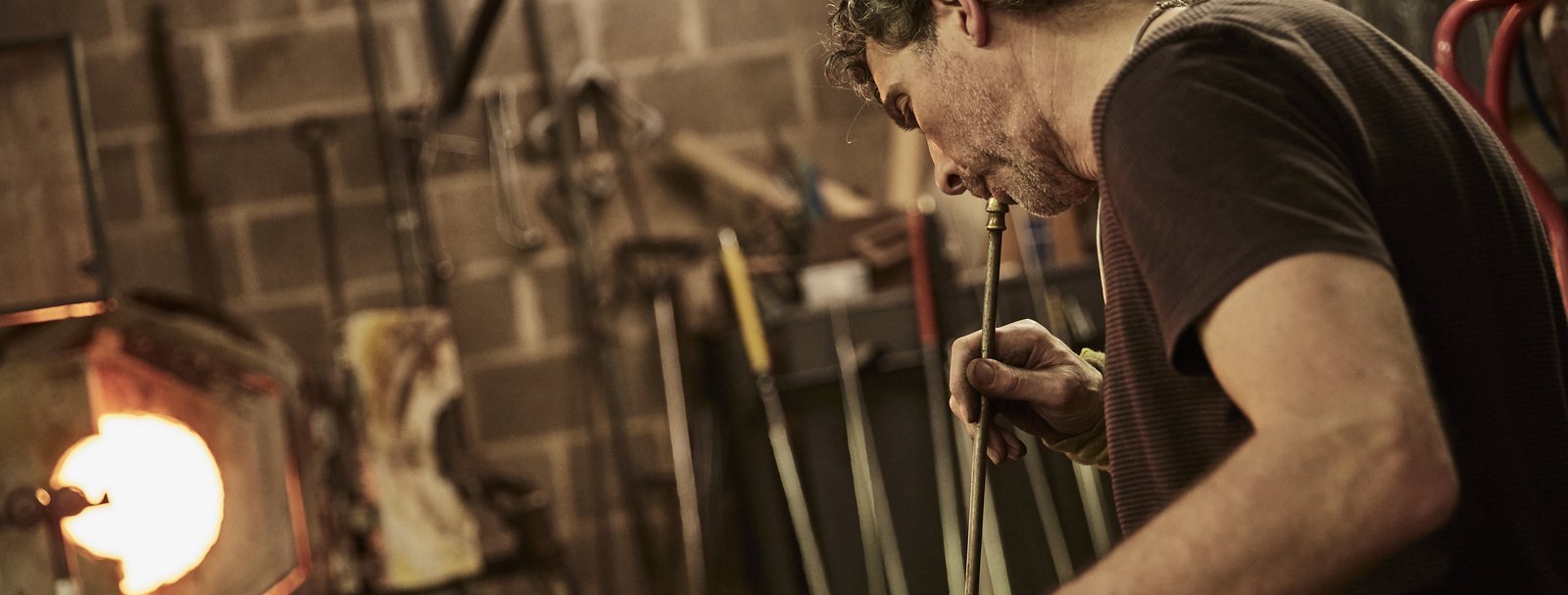 London Glassblowing’s latest exhibition with Layne Rowe
